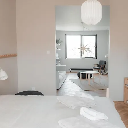 Stylish Near The Historic Center * トルナヴァ