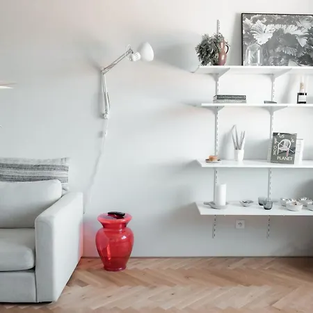 Stylish Near The Historic Center 트르나바